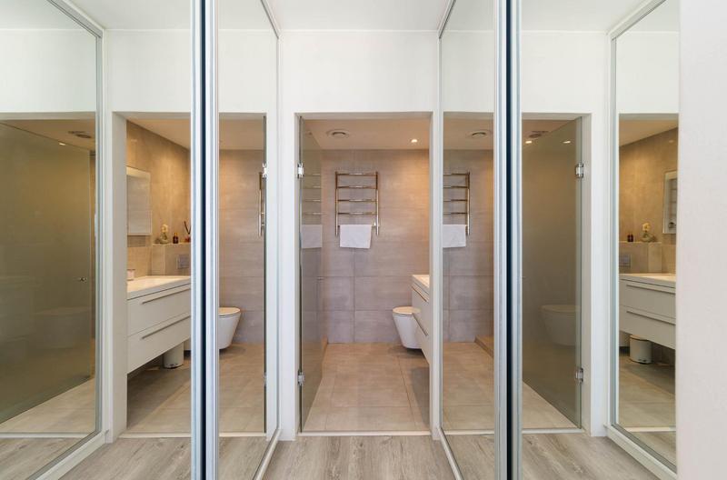 To Let 3 Bedroom Property for Rent in Dolphin Beach Western Cape